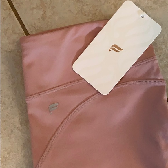 Fabletics | Mid-Rise PureLuxe Legging - Picture 5 of 5